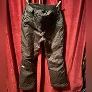 NWOT The North Face women’s snow pants